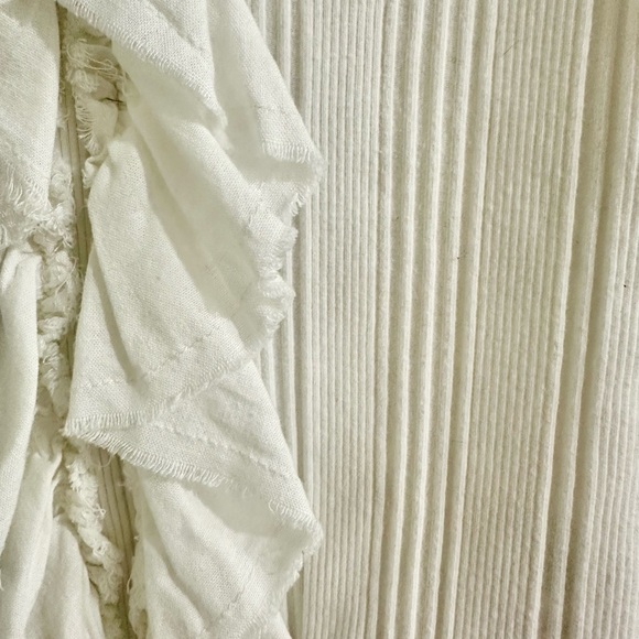 Pilcro White Ruffled Ribbed Tank Top - Picture 4 of 6